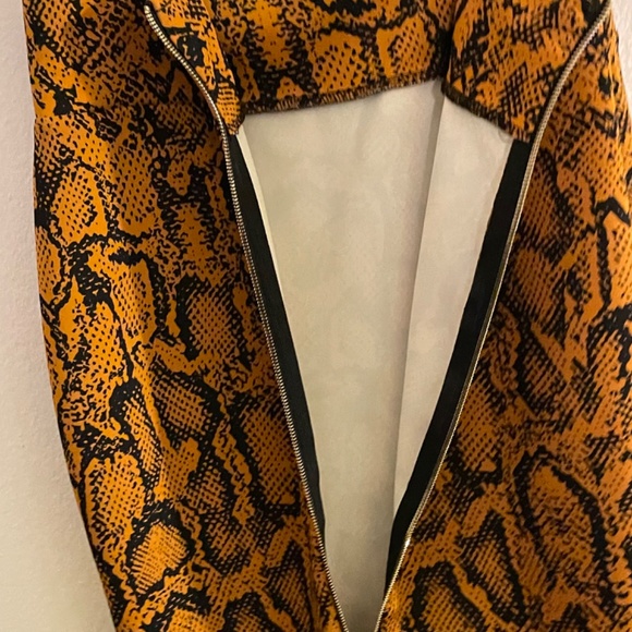 New without tag! Thali Sodi Zippered Python Print Pencil Skirt - Picture 13 of 13
